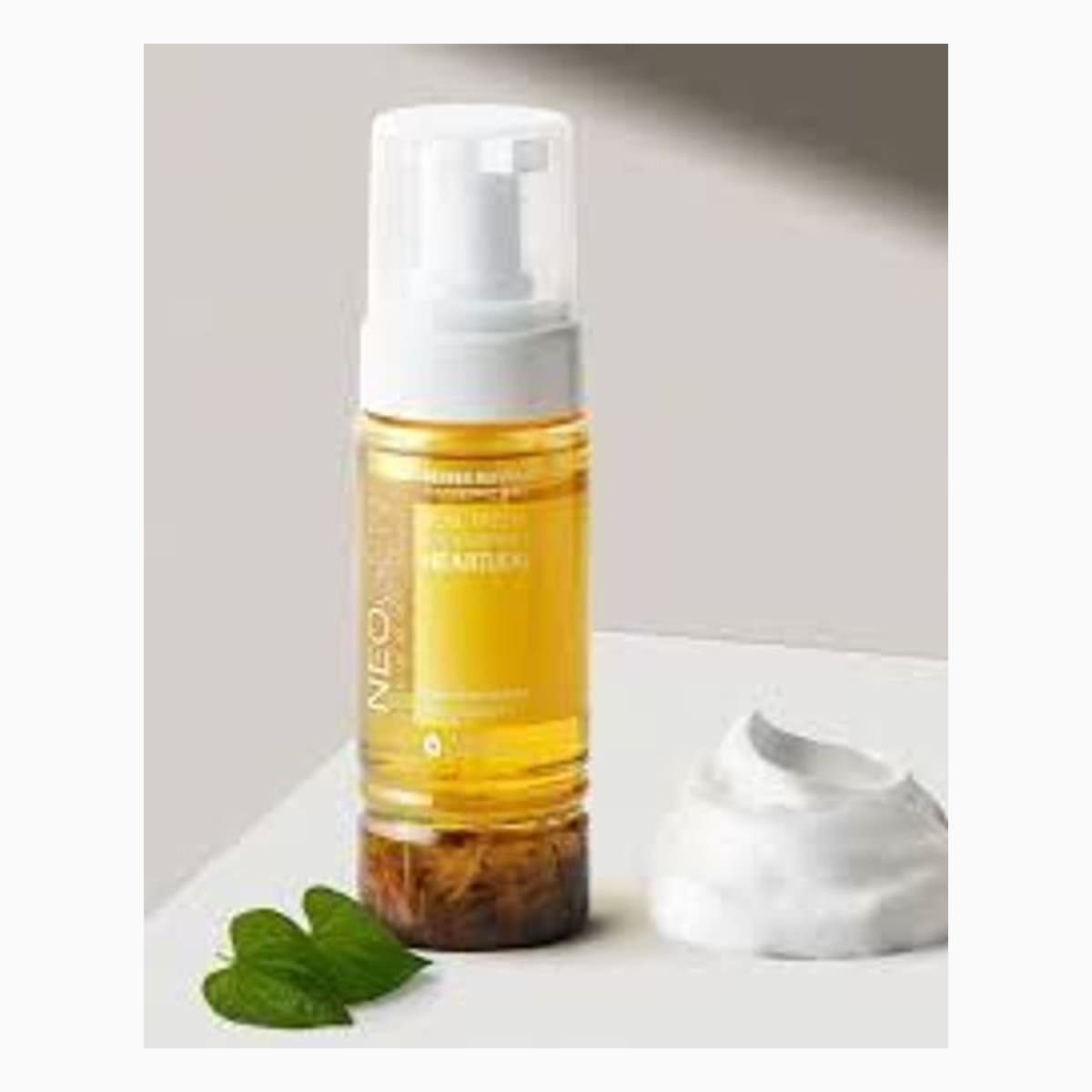 NEOGEN DERMALOGY  REAL FRESH FOAM HEARTLEAF
