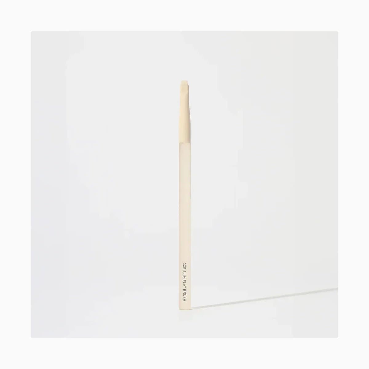 3CE SLIM FLAT BRUSH