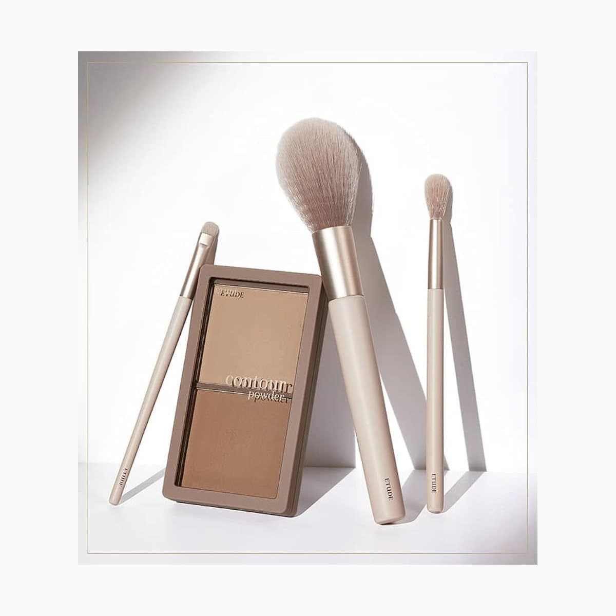 ET.Contour Powder Brush 01