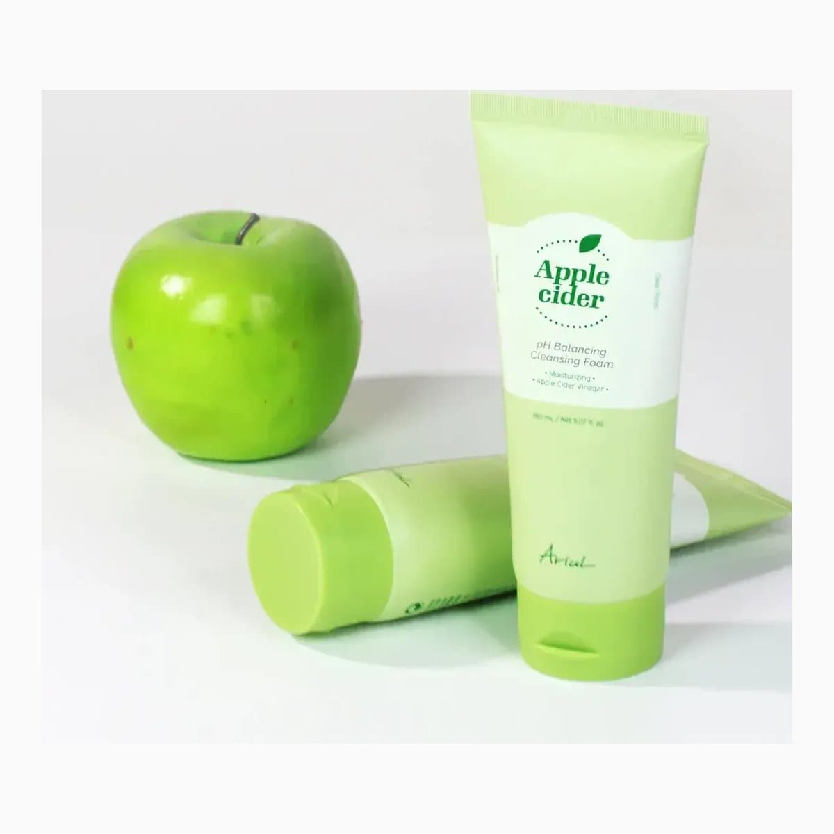 Ariul Apple Cider pH Balancing Cleansing Foam